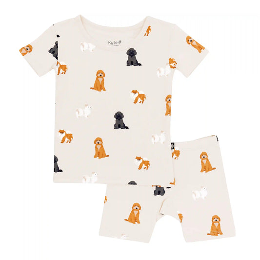 Short Sleeve Pajamas in Fluffy Dog