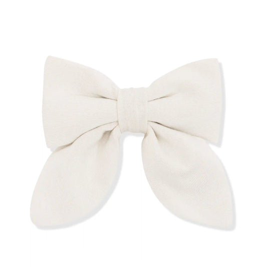 Medium Alligator Clip Bow in Oat
