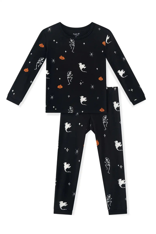 Long Sleeve Pajamas in Halloween Friends