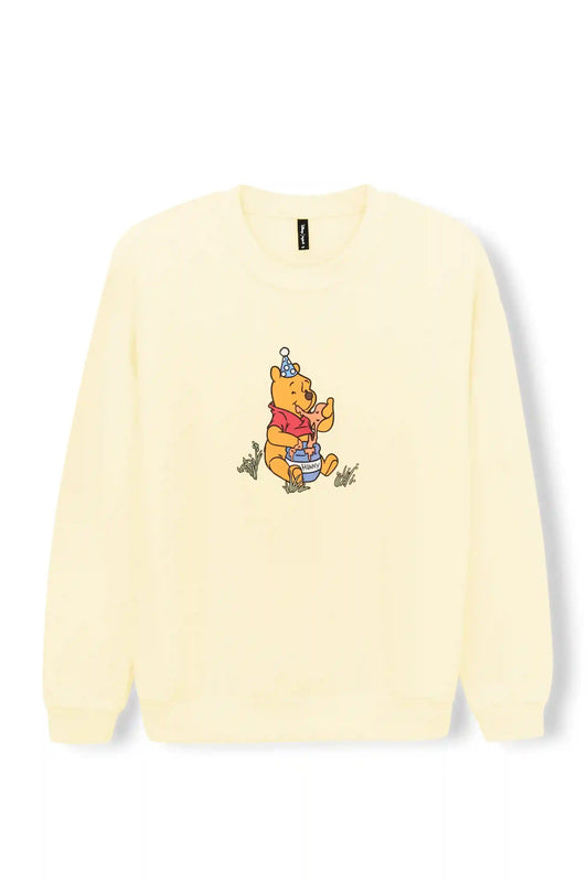 Women's Sweatshirt in Winnie the Pooh on Chamomile